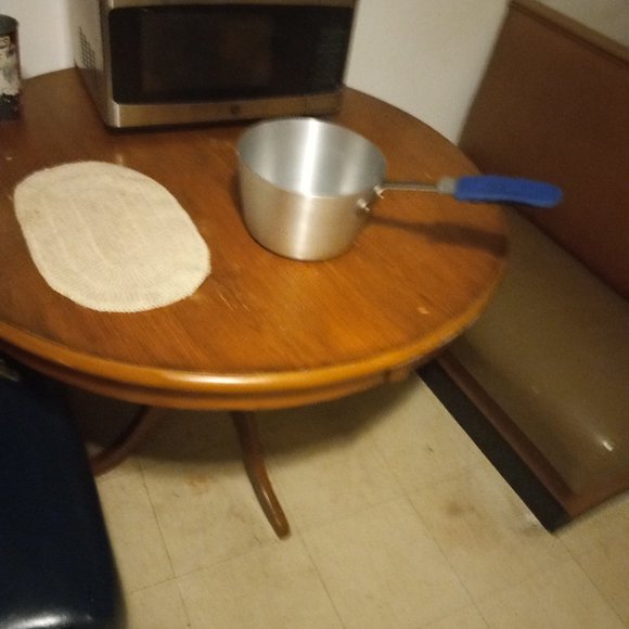 Kitchenware - Picture 2 of 3